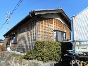 豊田市 リフォームで木の外壁を塗装