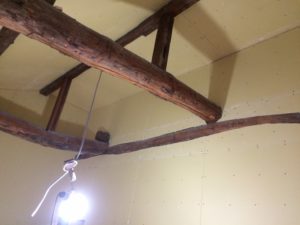 豊田市 洋室のリフォーム 梁を化粧仕上げ