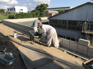 豊田市 地境の外構工事 ブロック積とフェンス取り付け