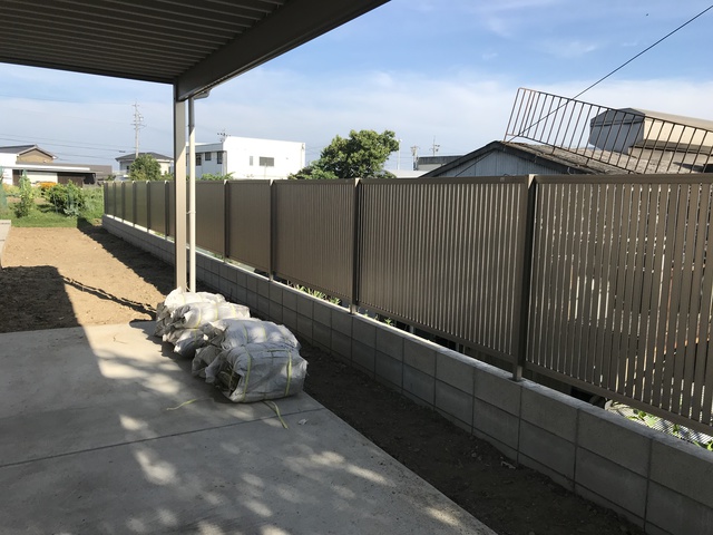 境界ﾌﾞﾛｯｸ積み・ﾌｪﾝｽ工事