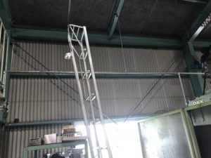 豊田市　鉄骨工場　建物の断熱工事で足場を設置