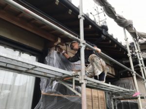 豊田市 リフォームで木の外壁を塗装