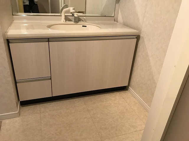 給排水工事　洗面化粧台改修