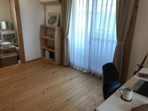 豊田市 桧をつかった自然素材の床材