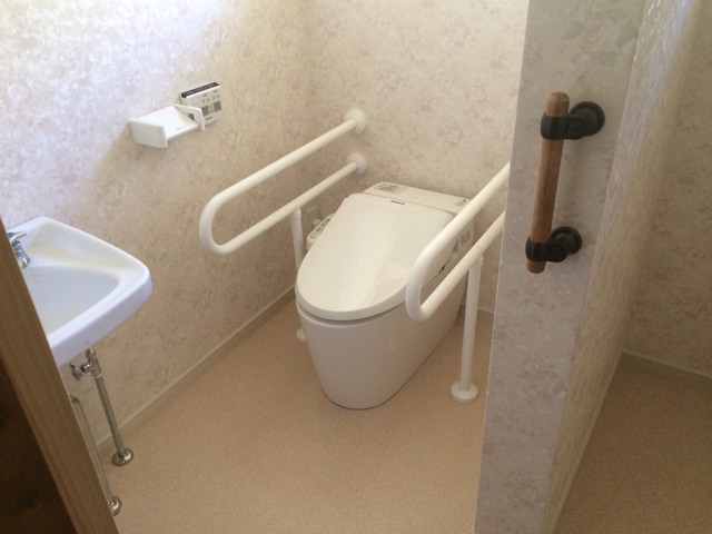 トイレのリフォーム　床の貼替え工事 K様【工事完了】