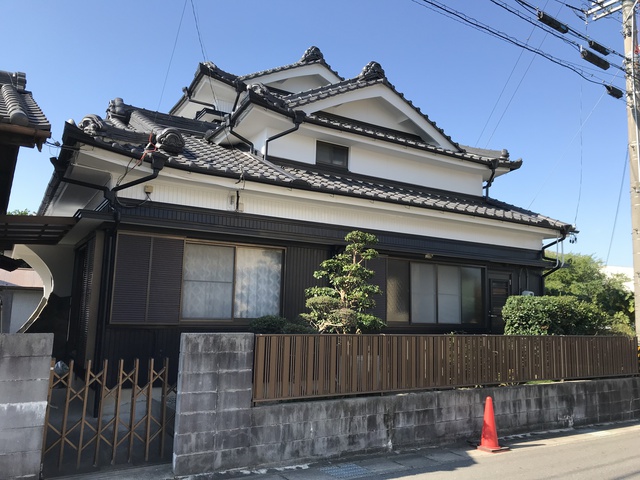 一戸建て住宅　外壁の塗替え