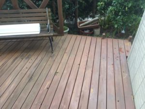 豊田市 古くなったウッドデッキを人工木材でリフォーム