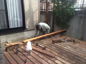 豊田市 古くなったウッドデッキを人工木材でリフォーム