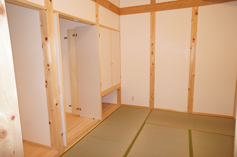 雨楽な家ガレージ付新築住宅