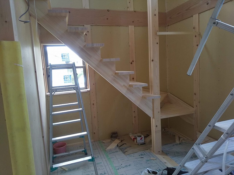 リビング階段の真壁造りの家　【工事完了】