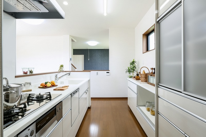 鉄骨造　大規模改修工事