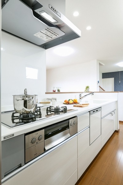 鉄骨造　大規模改修工事