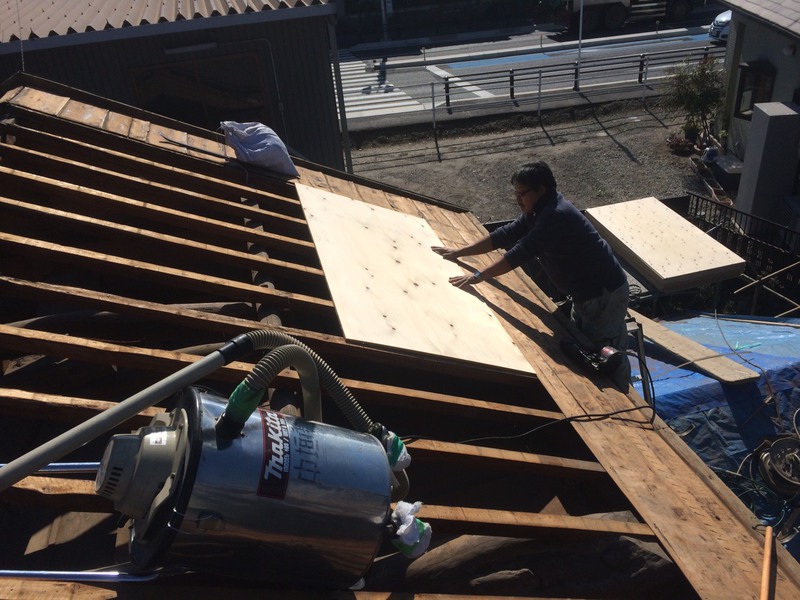 屋根工事　屋根葺き替え