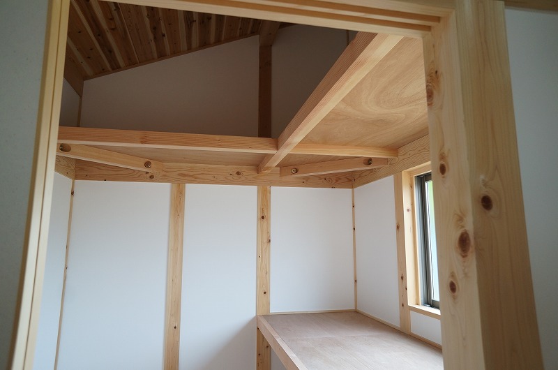 自然素材・真壁造り一戸建て親世代の住宅