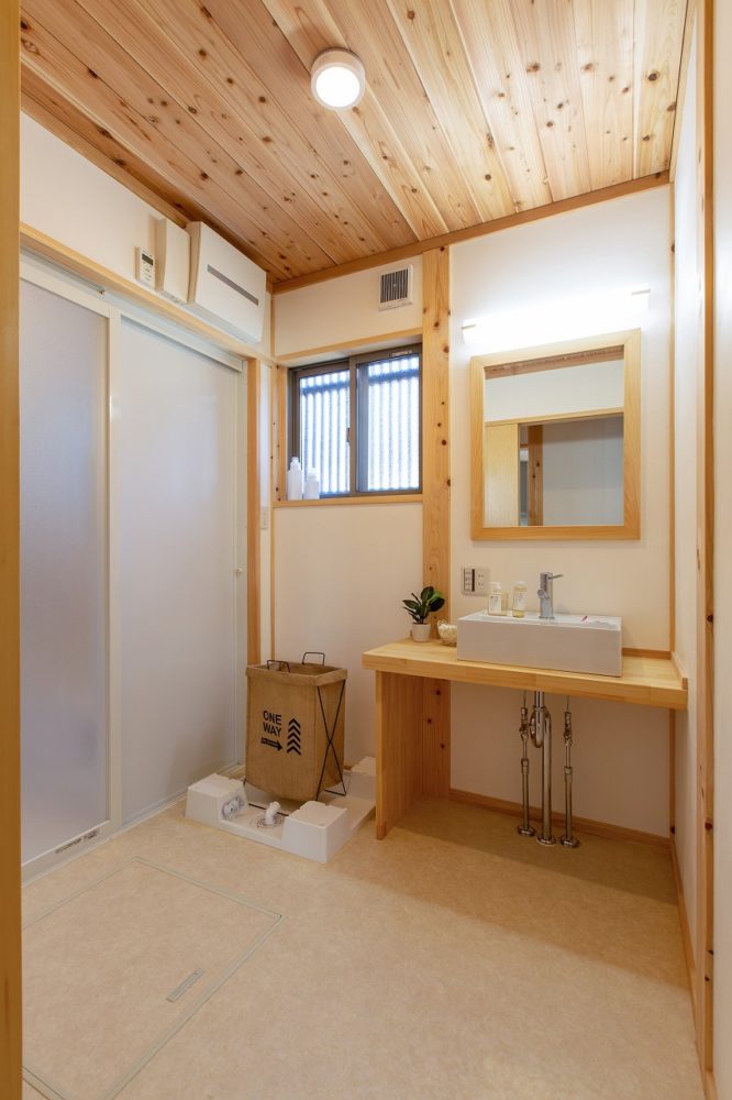 風がここち良い大きな吹き抜けのあるお家