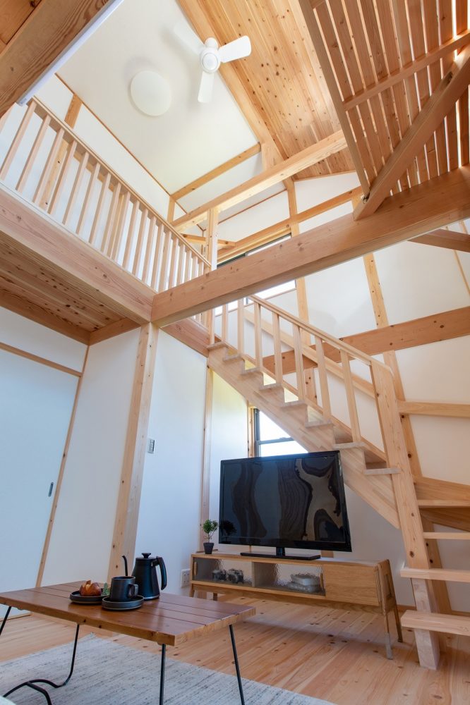 風がここち良い大きな吹き抜けのあるお家