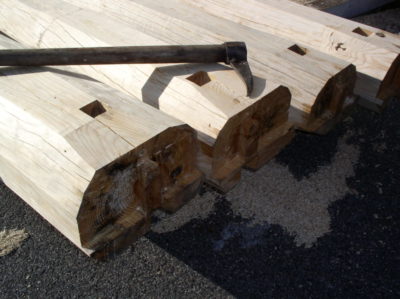 無垢材と集成材を使った家づくり