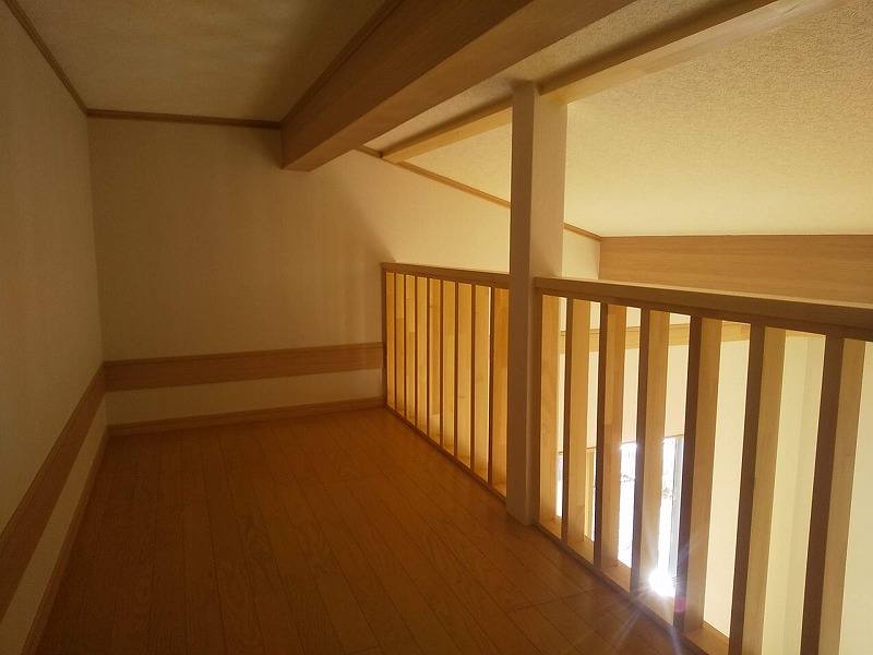 トイレ付ロフトのある離れ