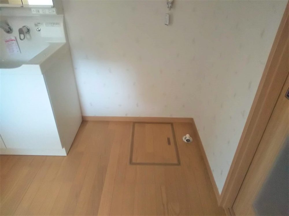 広々なロフトのある離れと母屋の全面改修工事