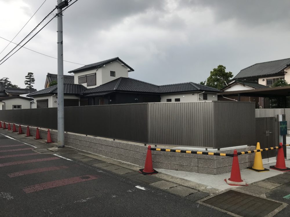 木造住宅新築+既設大規模改修+敷地全体外構工事