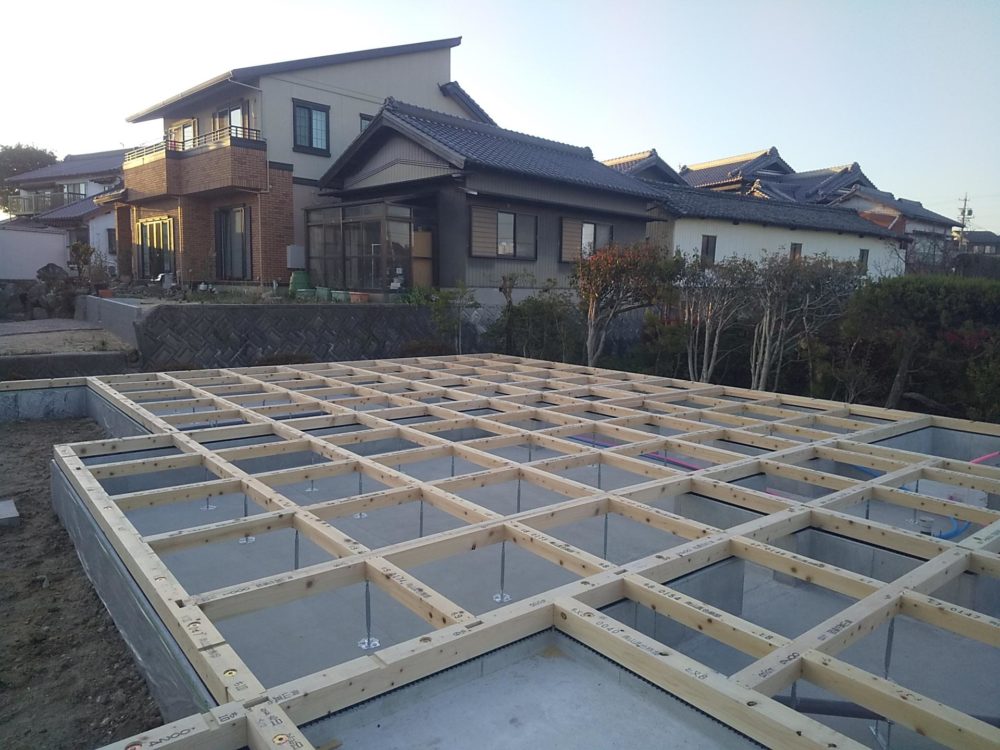 　LDK斜め天井の平家建【工事完了】