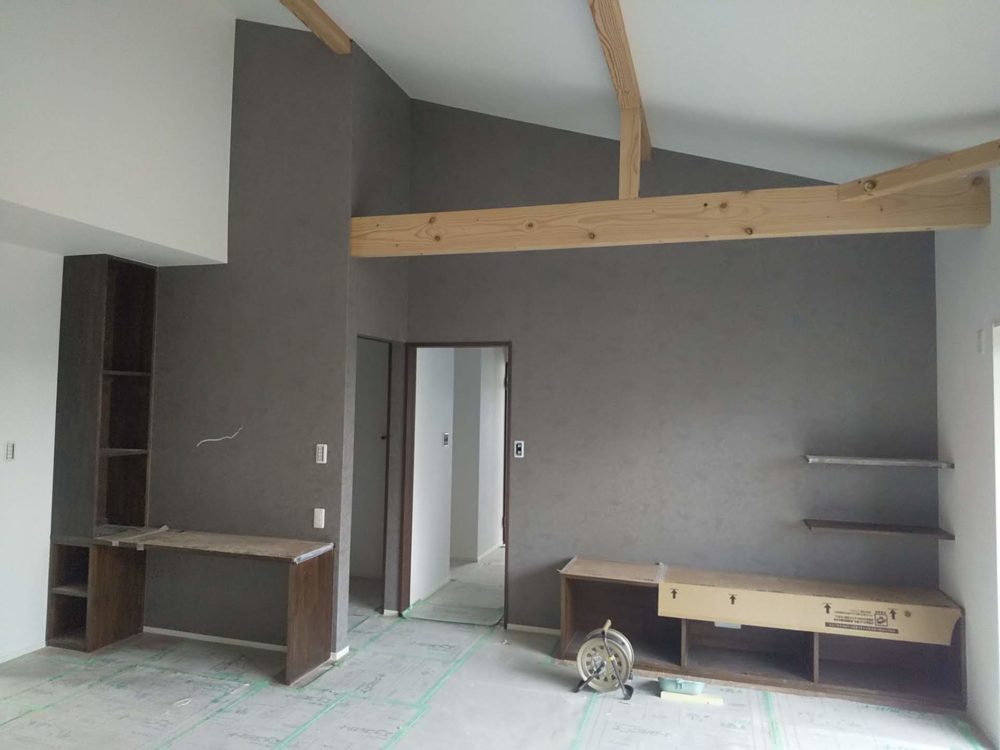 　LDK斜め天井の平家建【工事完了】