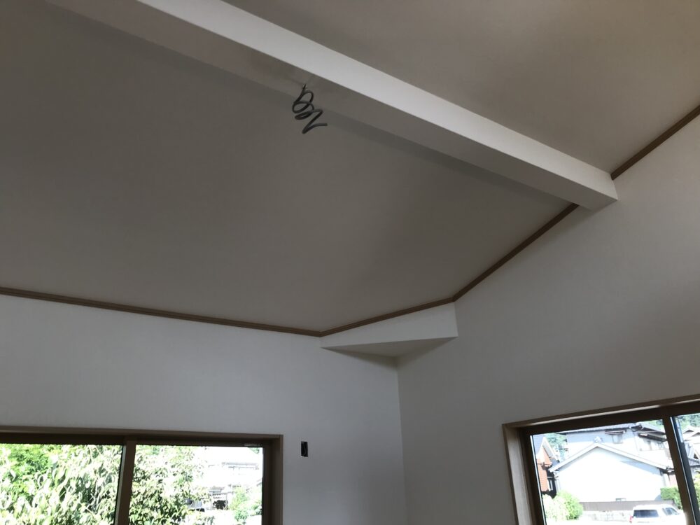 斜め天井ロフト付き子ども室離れの増築