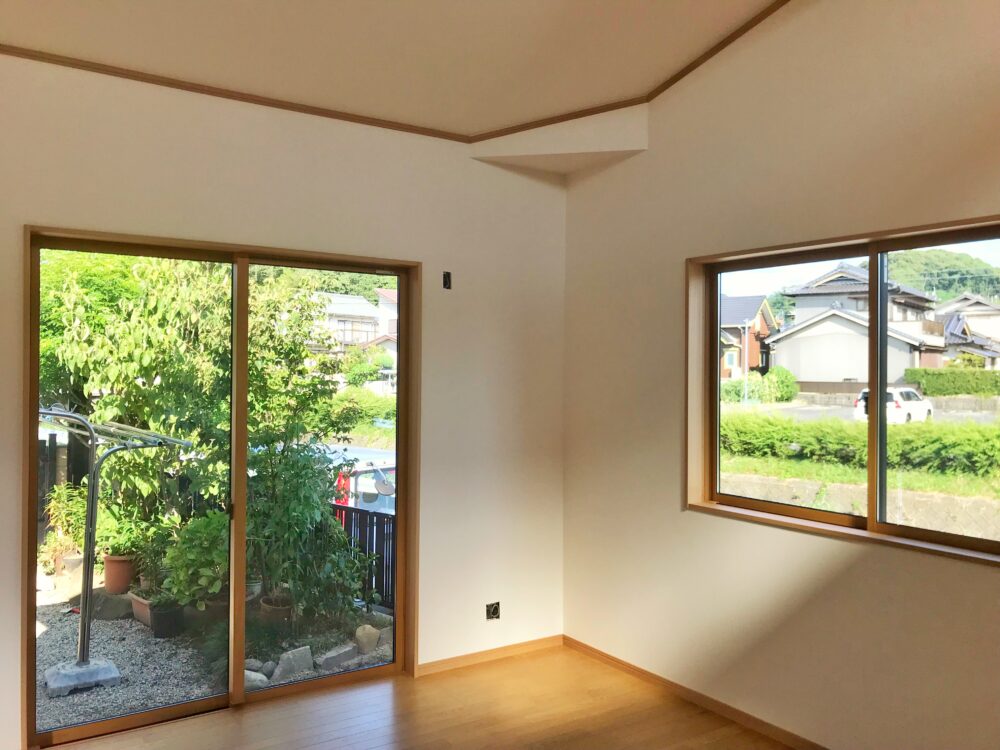 斜め天井ロフト付き子ども室離れの増築