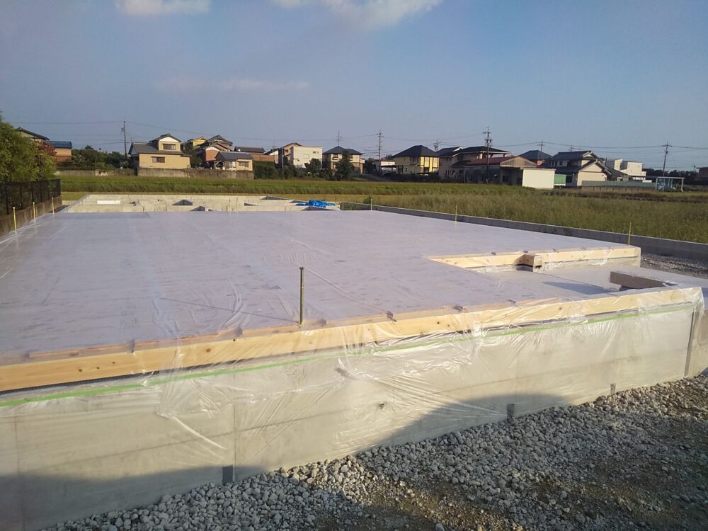 キッチン横に広々収納のある家【工事完了】