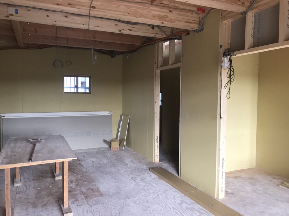 キッチン横に広々収納のある家【工事完了】