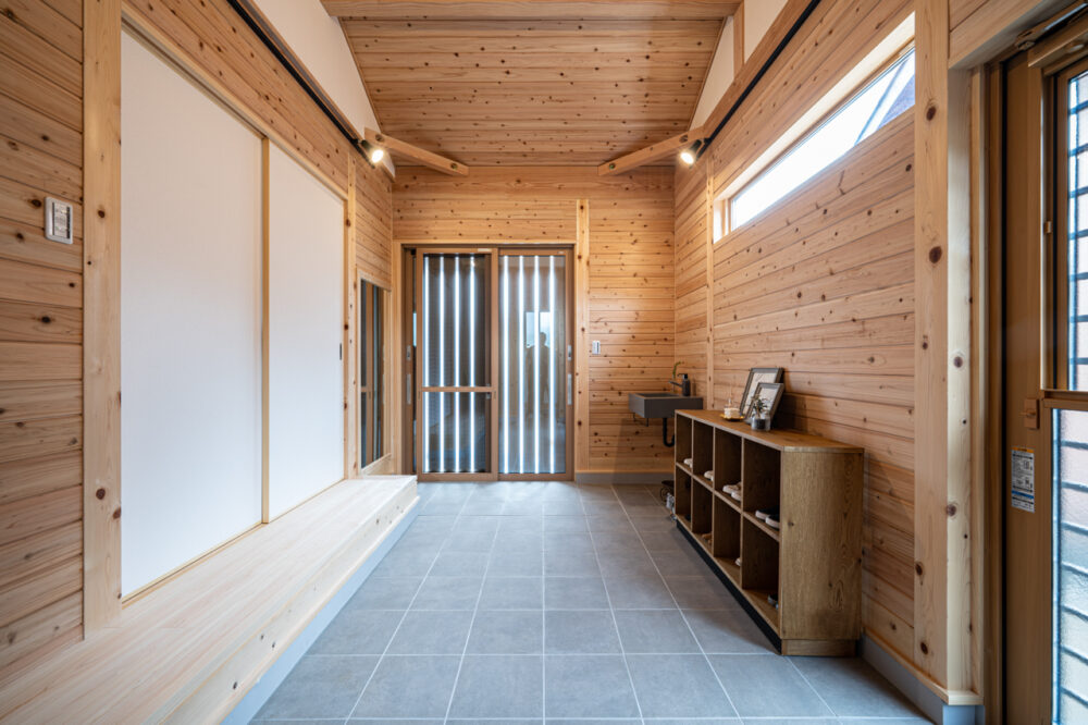 広々土間と大きな小屋裏のある長期優良住宅