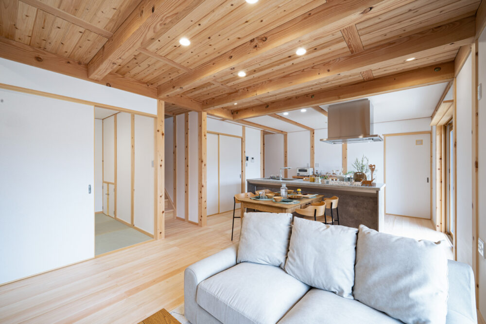 広々土間と大きな小屋裏のある長期優良住宅