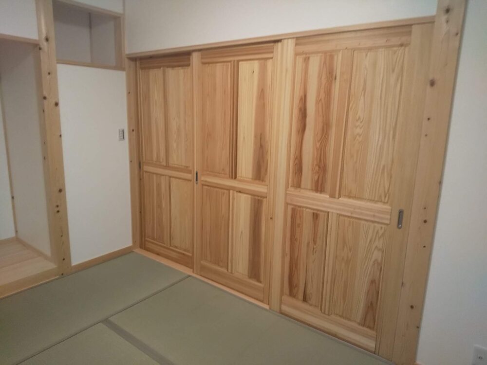 一般より広い梁間隔2間半梁(4,550)の広々LDKの住まい