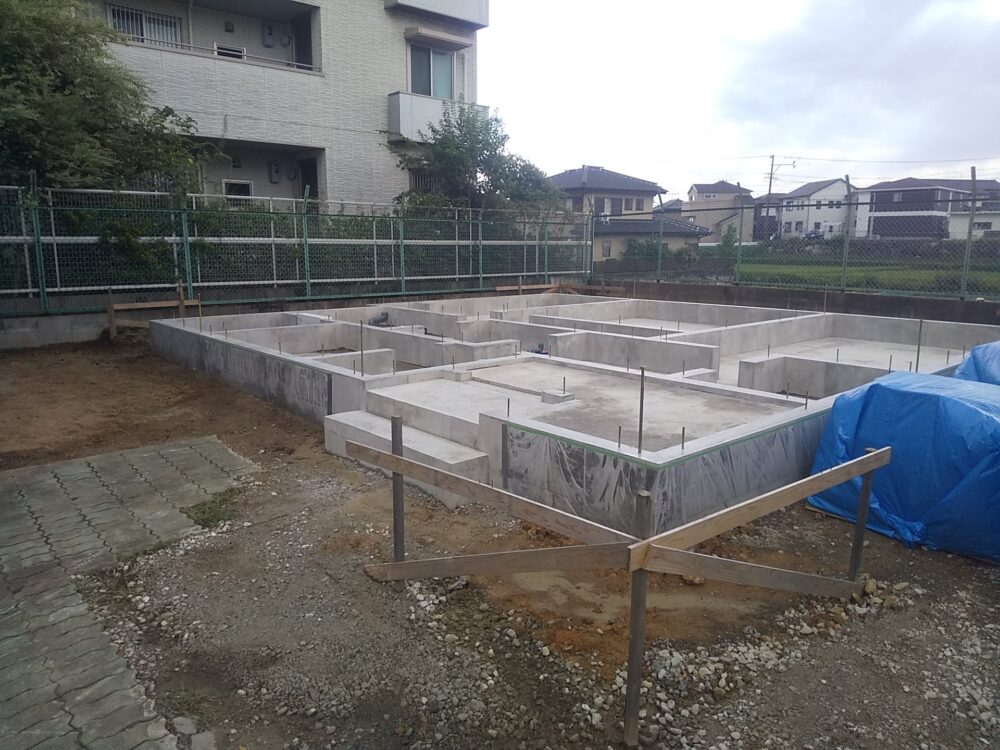 　広々LDKに階段のある家【工事完了】