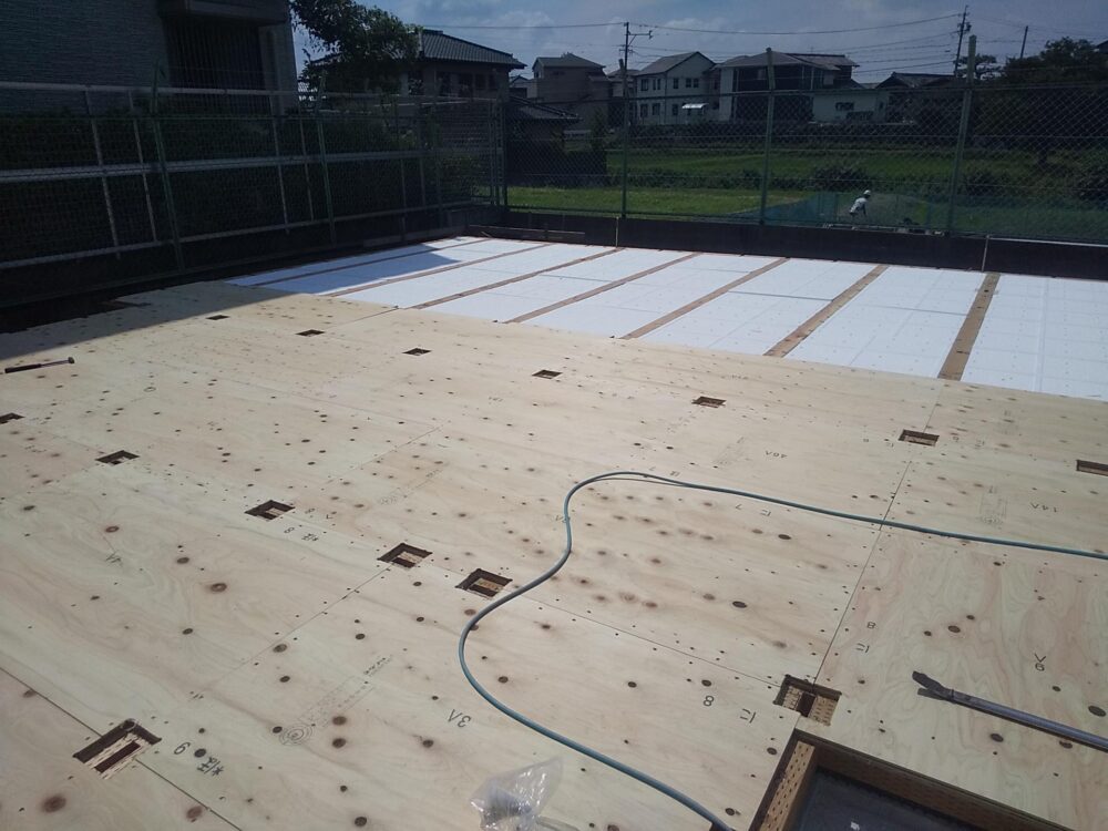 　広々LDKに階段のある家【工事完了】