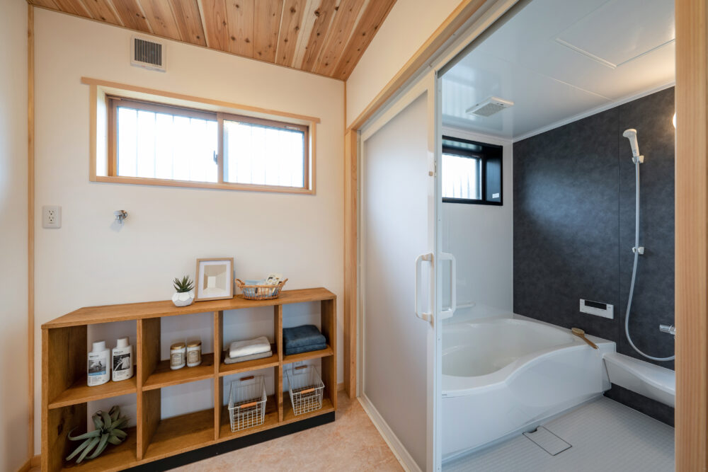 広縁に仏間付二間続きの和室のある2世帯