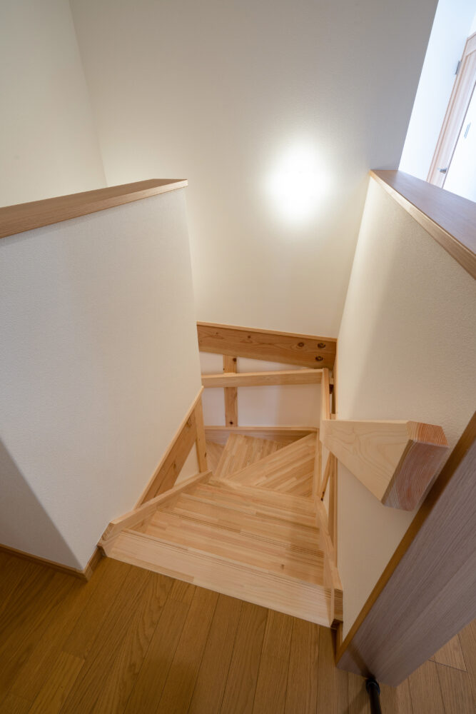 広縁に仏間付二間続きの和室のある2世帯