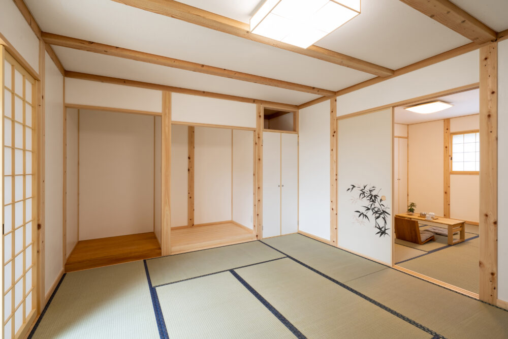 広縁に仏間付二間続きの和室のある2世帯