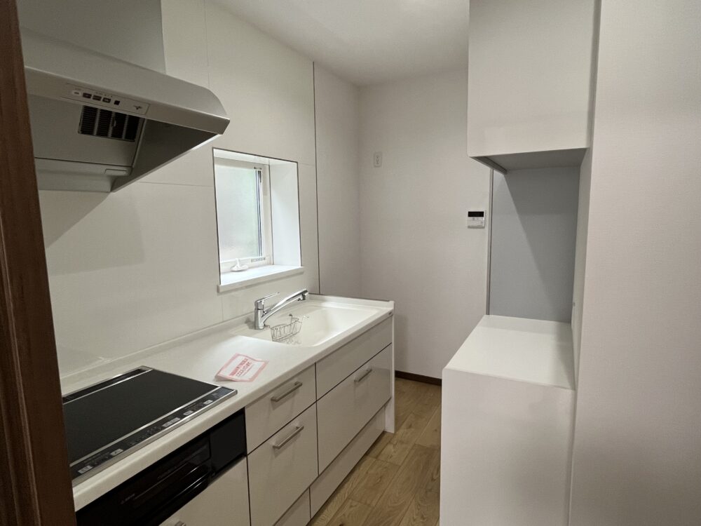 鉄骨造を外部から住宅へ全面リノベーション