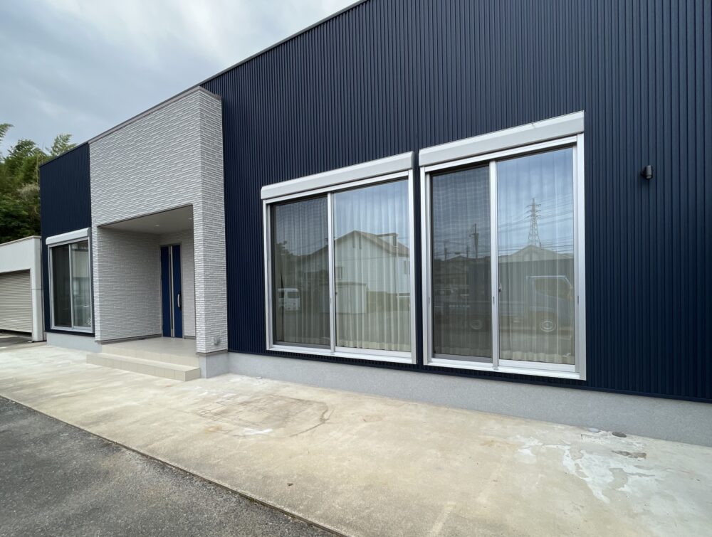 鉄骨造を外部から住宅へ全面リノベーション