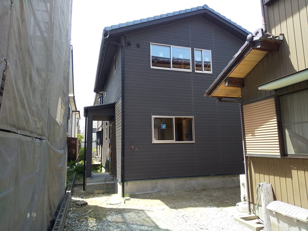 　広い吹抜けが心地いい桧の家【工事完了】