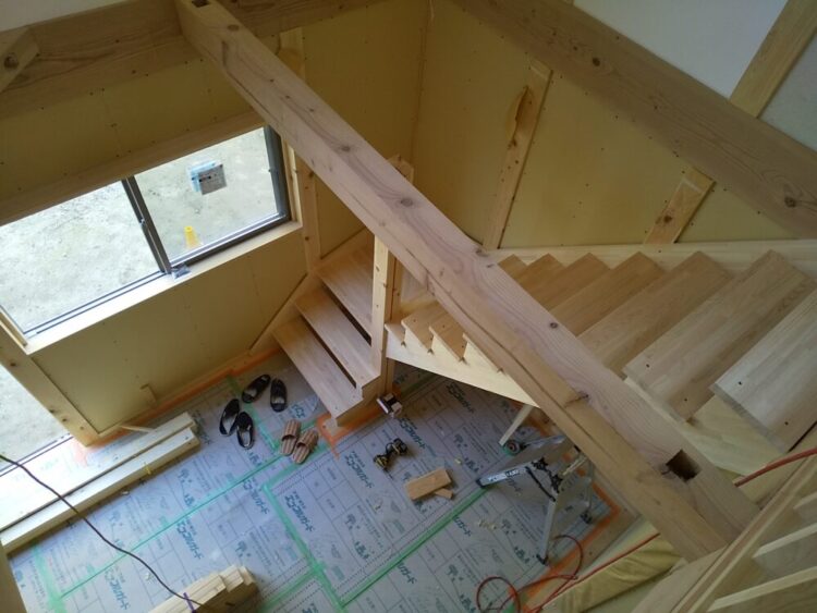 　広い吹抜けが心地いい桧の家【工事完了】