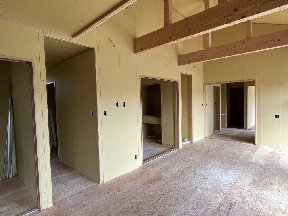 　広い縁側と勾配天井の長期優良住宅【工事完了】