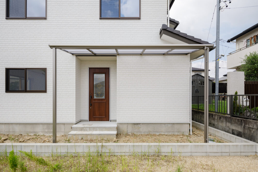 LDKの床と天井を無垢材で仕上げた長期優良住宅