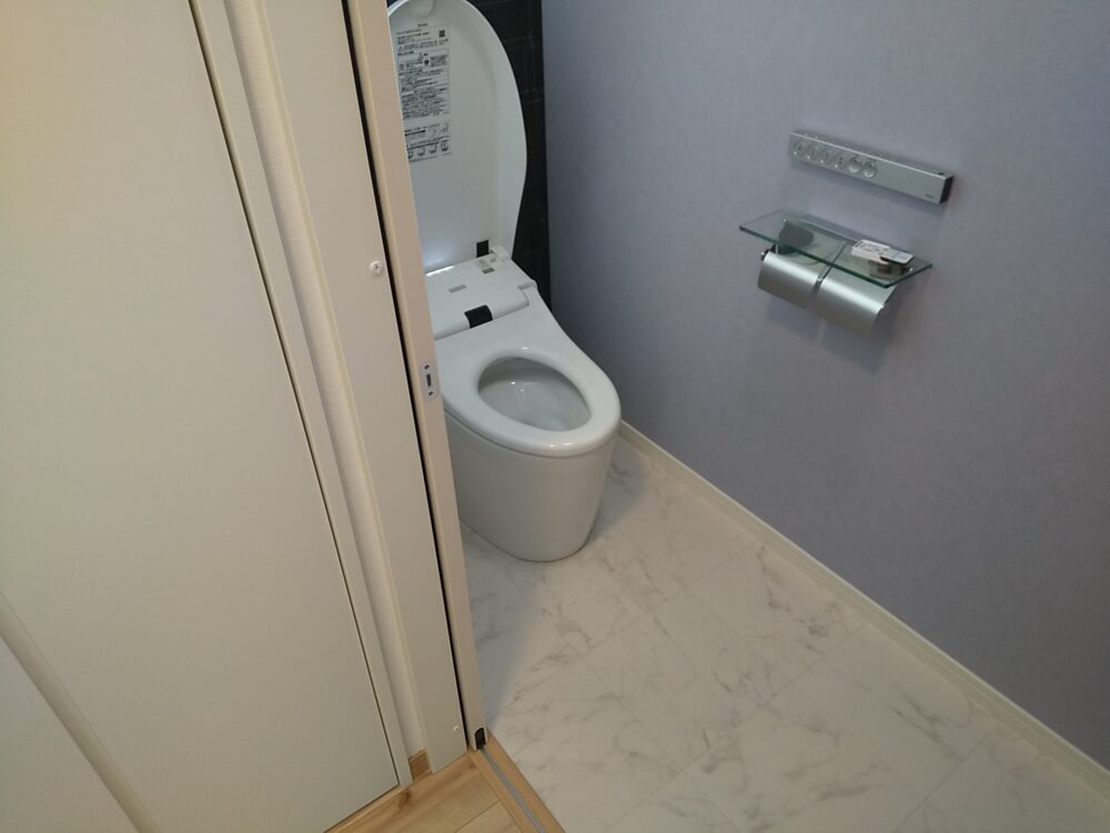 既設離れの改修工事と水廻り増築+下水の切替工事