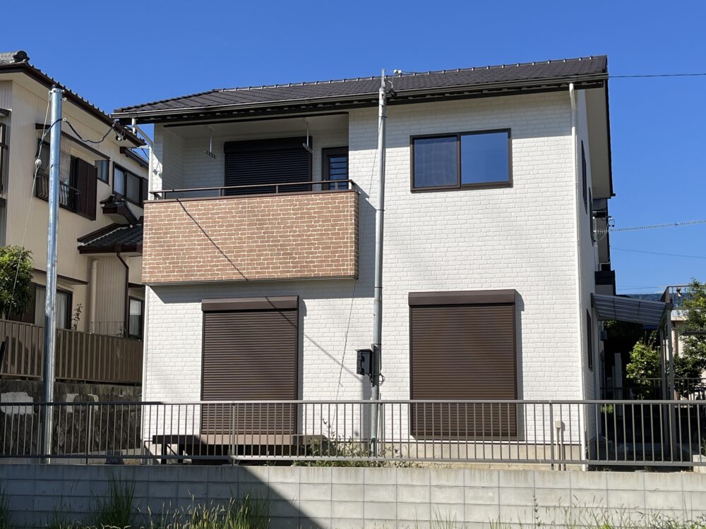 LDKの床と天井を無垢材で仕上げた長期優良住宅