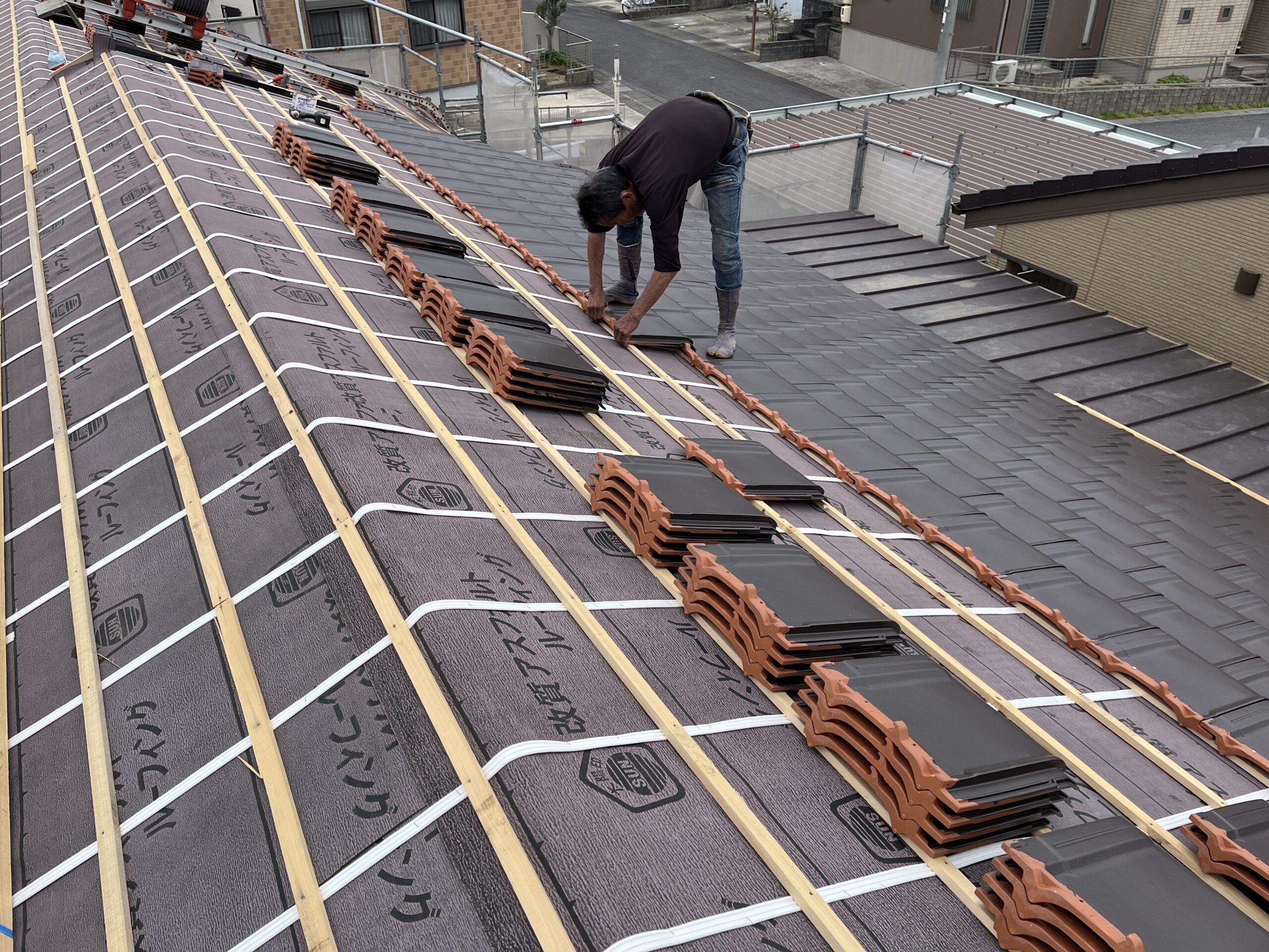 地震に不利な重たい屋根を軽くする屋根葺き替え工事